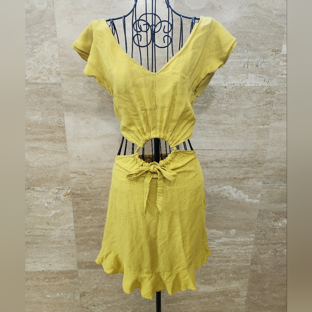 Yellow High-Low Sundress - Picture 2 of 6